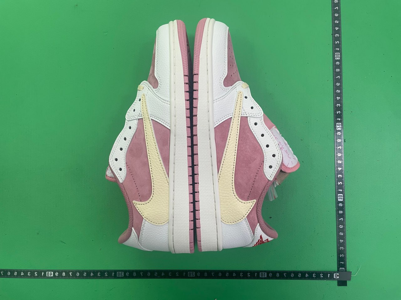 Nike Air Jordan 1 Low OG SP Sneakers [16 styles]