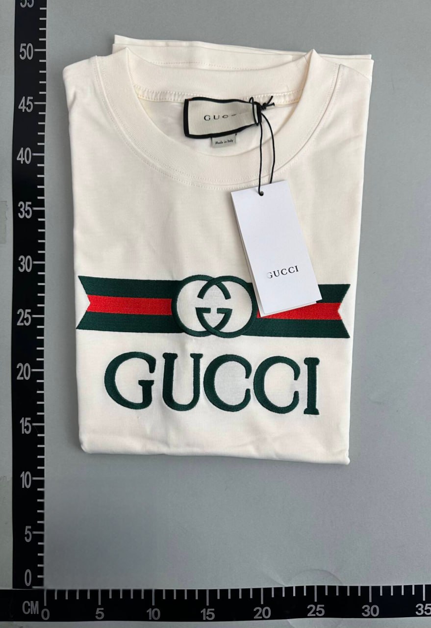 Gucci GG Logo T-Shirt [40 styles]