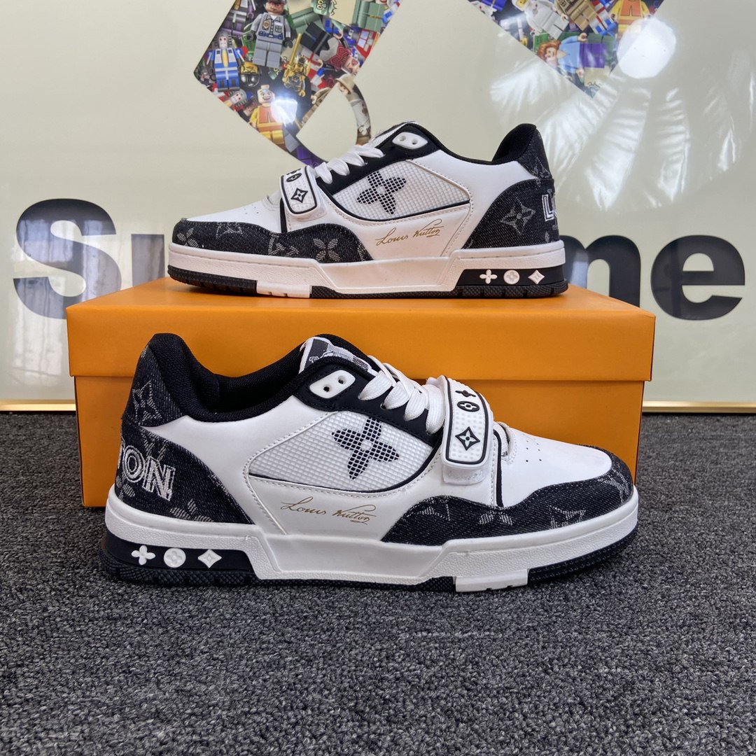 Louis Vuitton B22 Sneakers [37 styles]