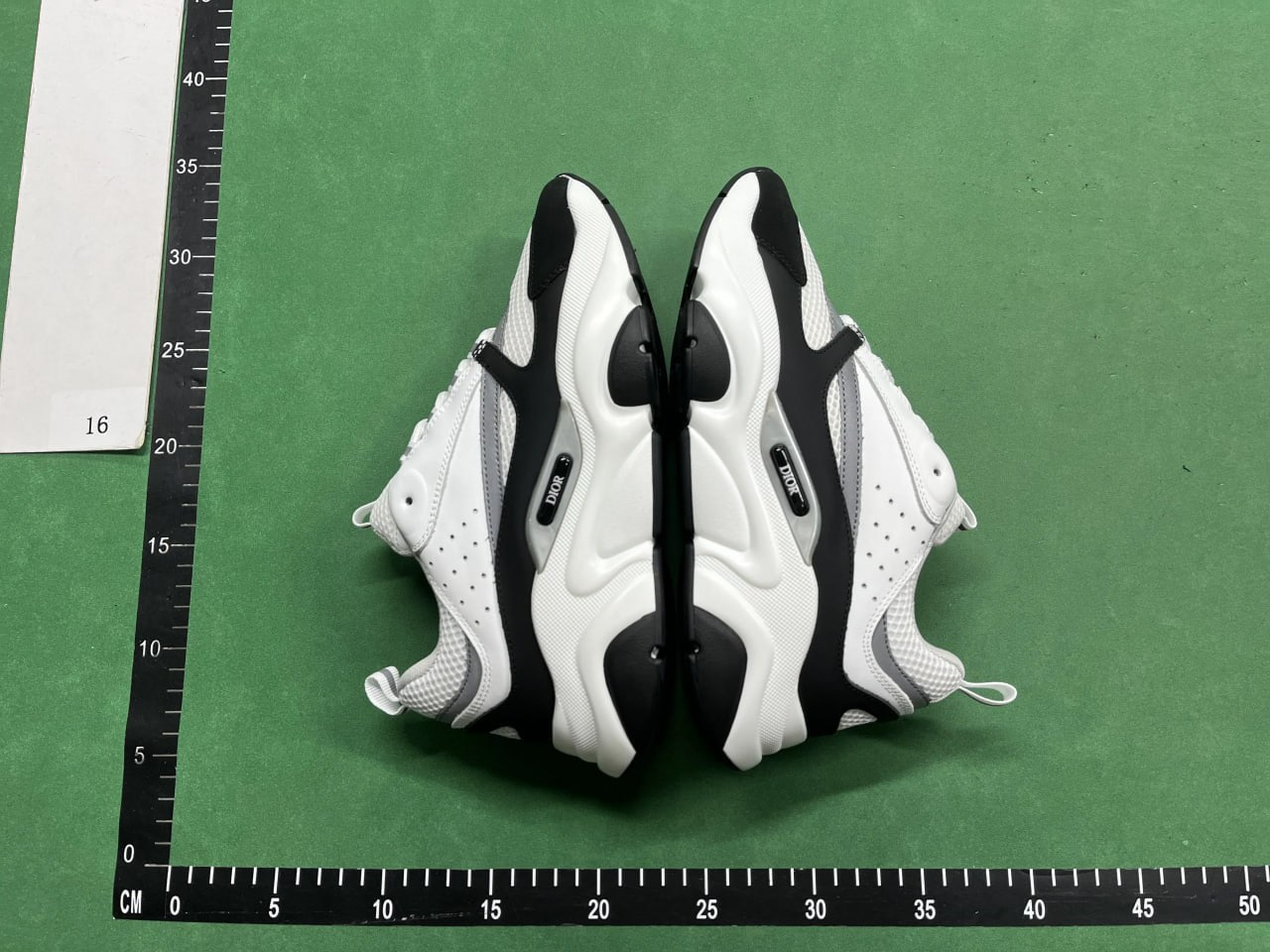 Dior B22 Sneakers [20 styles]