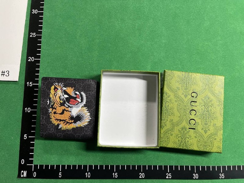 Gucci GG Supreme Wallets [33 styles]