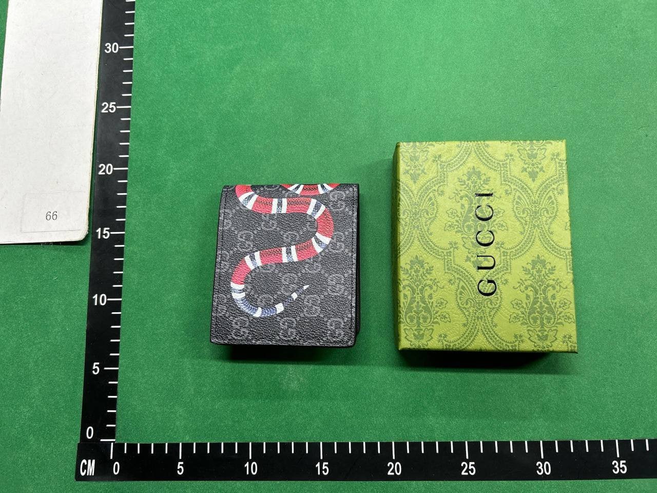 Gucci GG Supreme Wallets [33 styles]