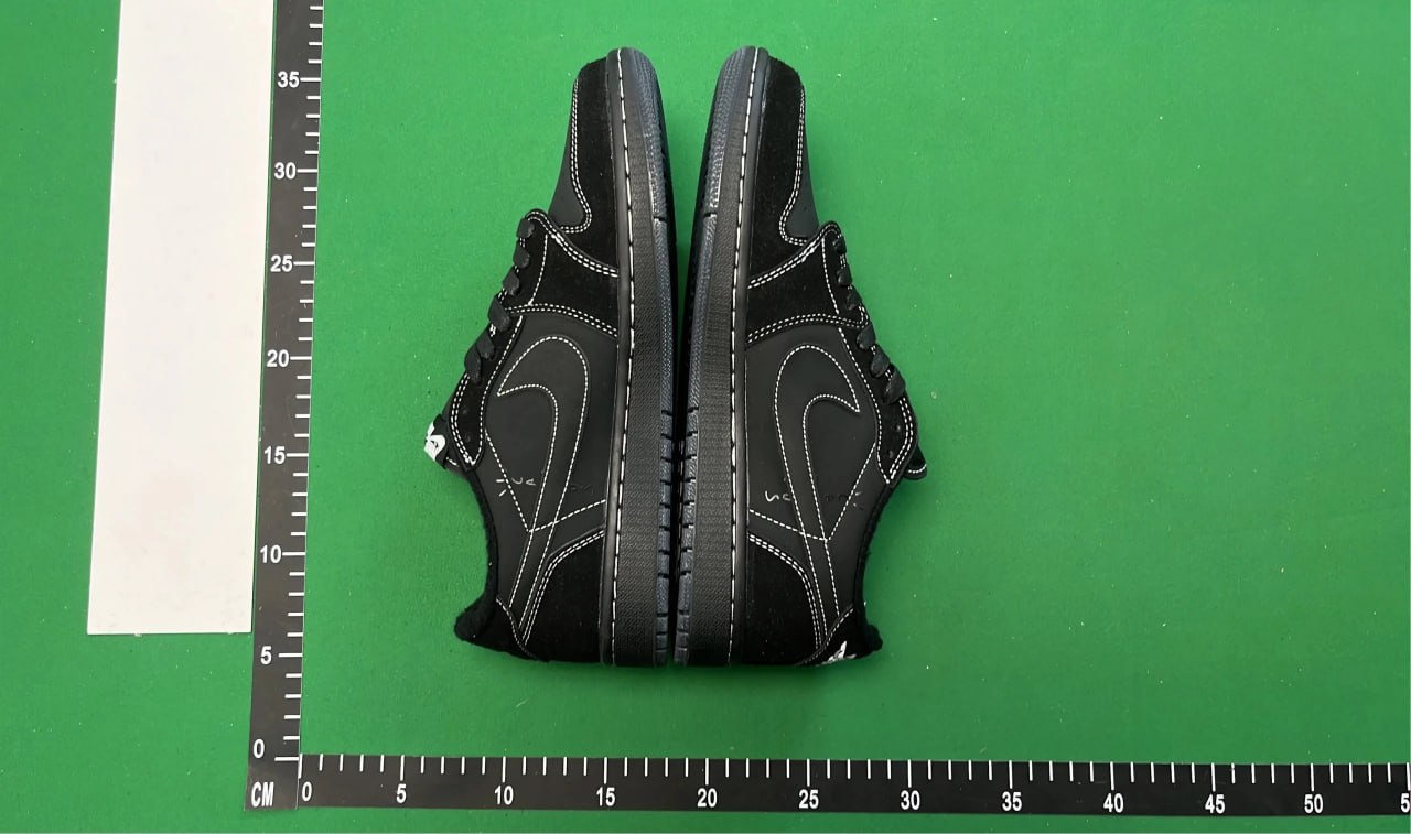 Nike Dunk Low Sneakers [33 styles]