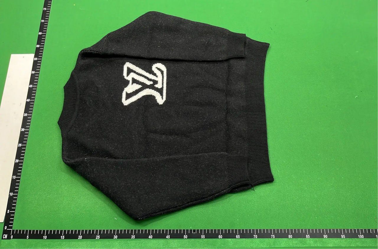 Louis Vuitton Monogram Knit Sweater [27 styles]