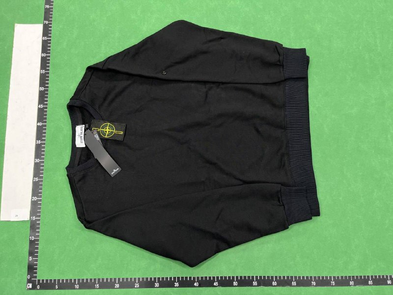 ONE ISLAND Star Logo Sweatshirt [36 styles]