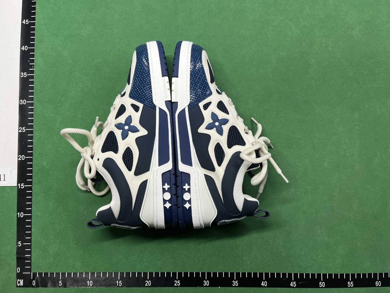 LV B22 Sneakers [22 styles]