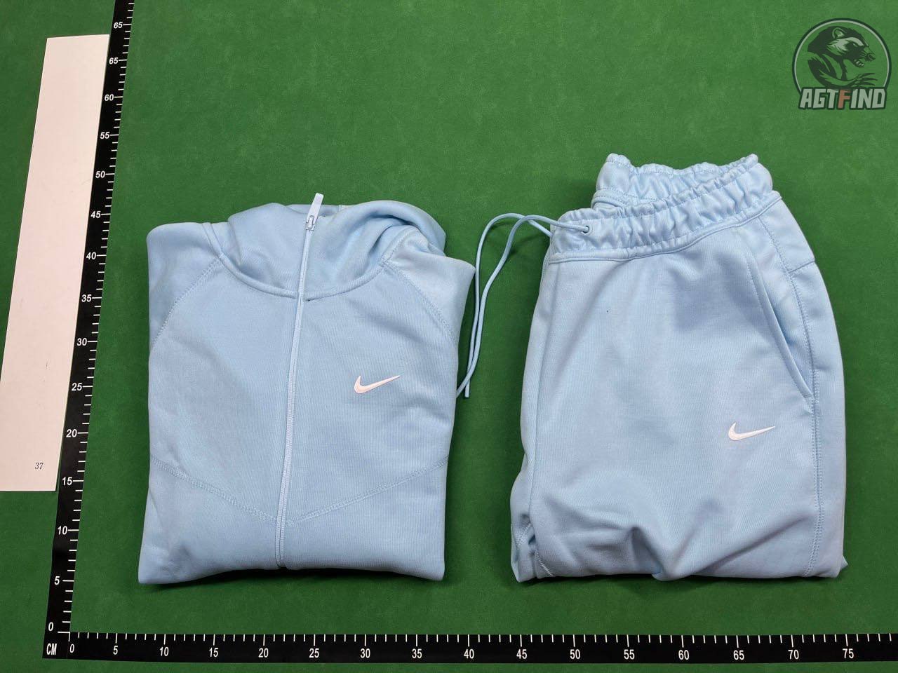 Nike Hoodies/Sweaters [21 styles]