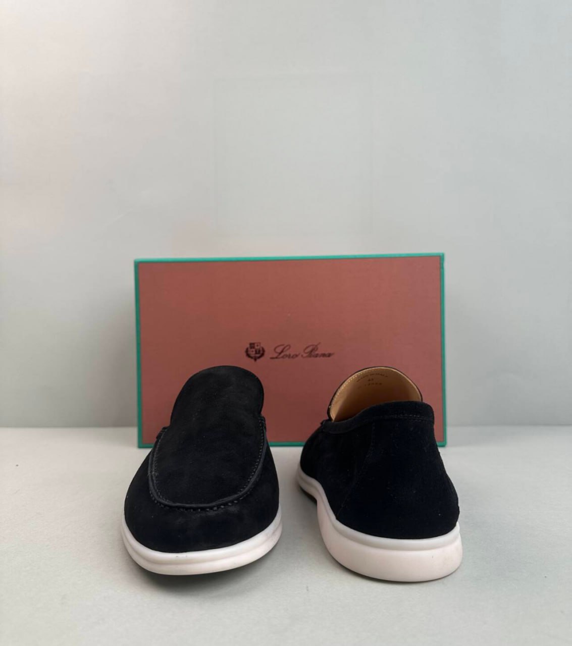 Suede Loafers [8 styles]