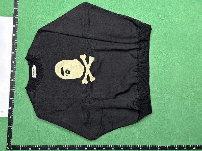 Amiri Hoodie / A Bathing Ape Crewneck / Dior Oblique Sweatshirt [40 styles]