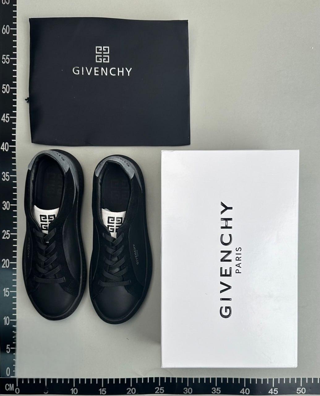 Givenchy B22 Sneakers [4 styles]