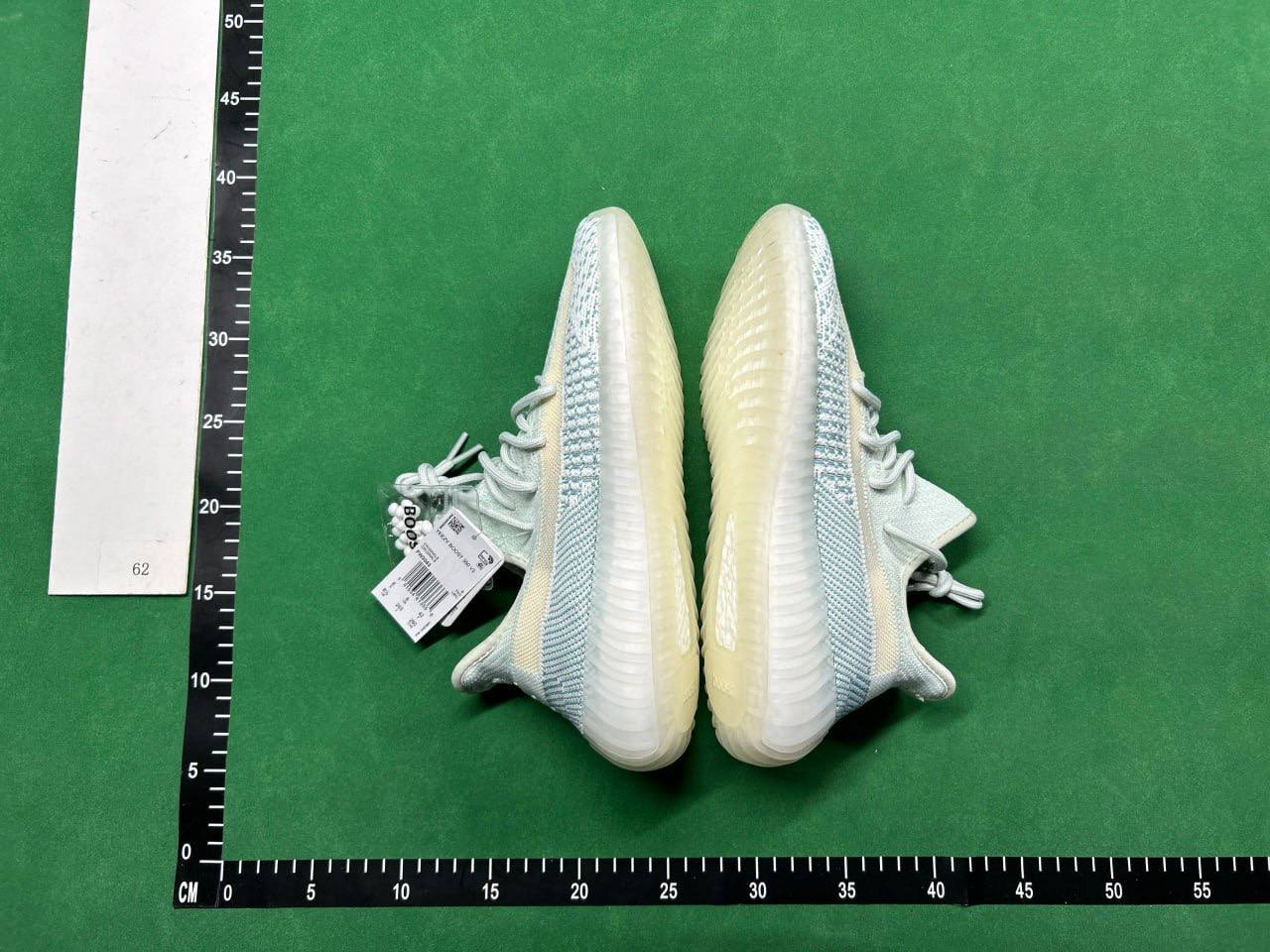 Adidas Yeezy Boost 350 V2 Sneakers [40 styles]