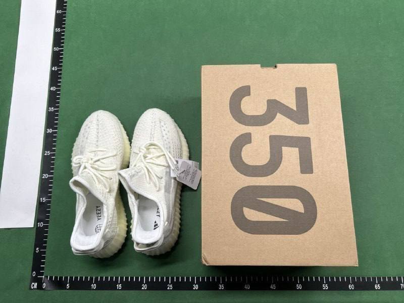 Adidas Yeezy Boost 350 V2 Sneakers [29 styles]