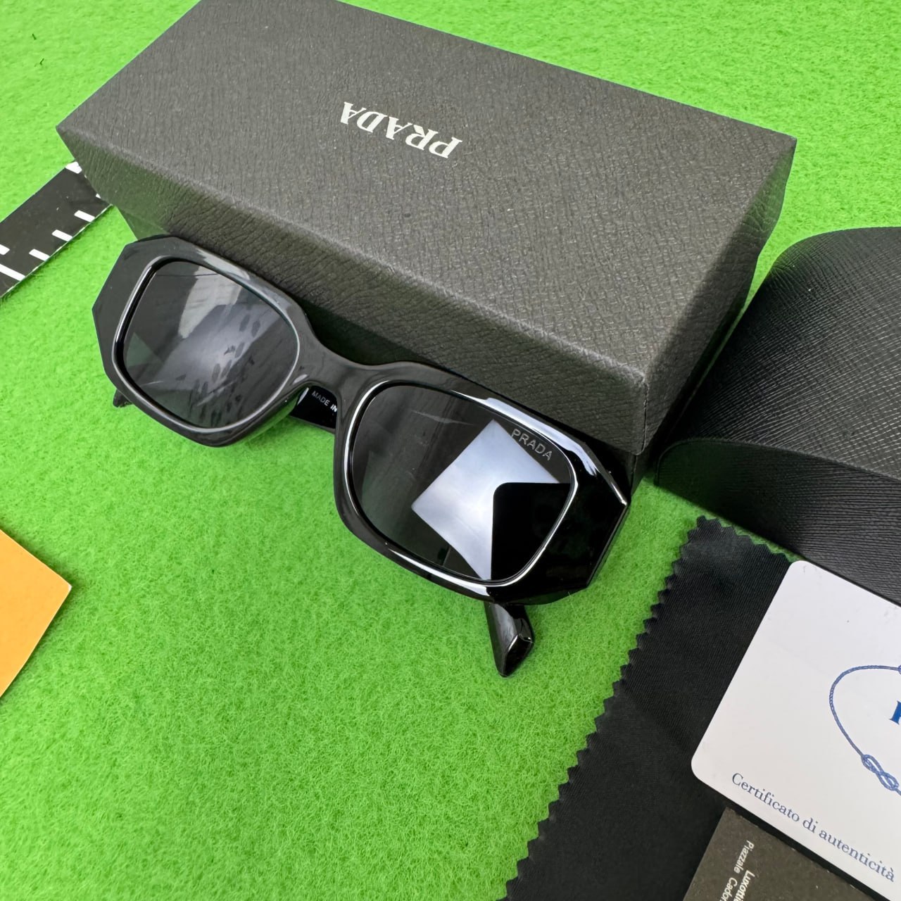 Ray-Ban Wayfarer Sunglasses [40 styles]