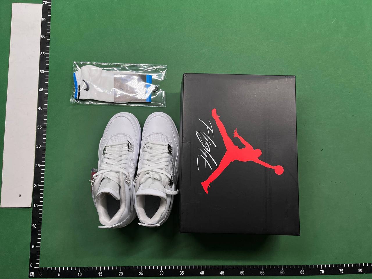 Nike Air Jordan 4 Sneakers [28 styles]