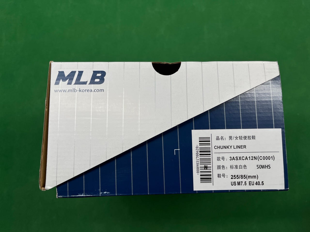 New York Yankees x Nike SB Dunk Low Sneakers [3 styles]