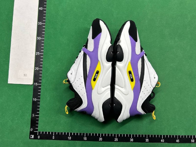 Dior B22 Sneakers [38 styles]