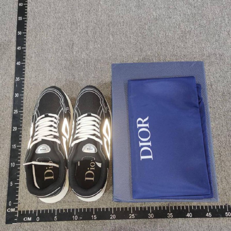 Dior B22 Sneakers [38 styles]