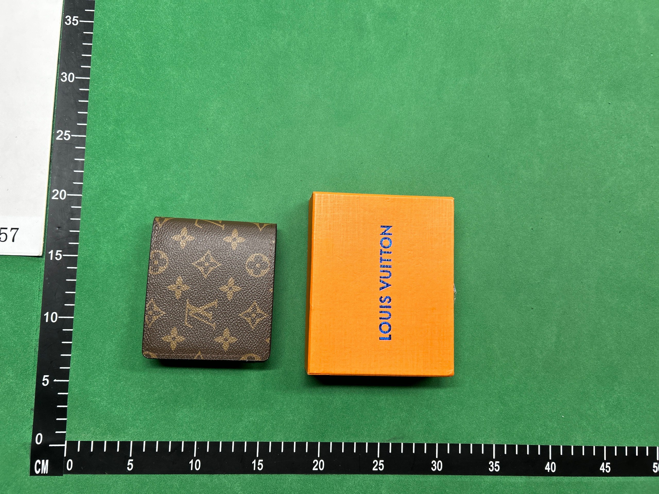 Louis Vuitton Damier and Monogram Wallets [11 styles]