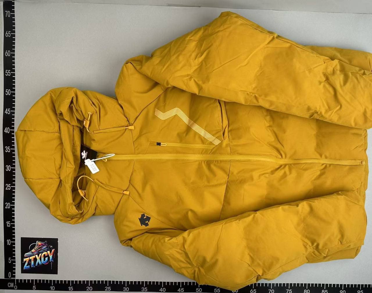Unbranded Puffer Jacket [3 styles]