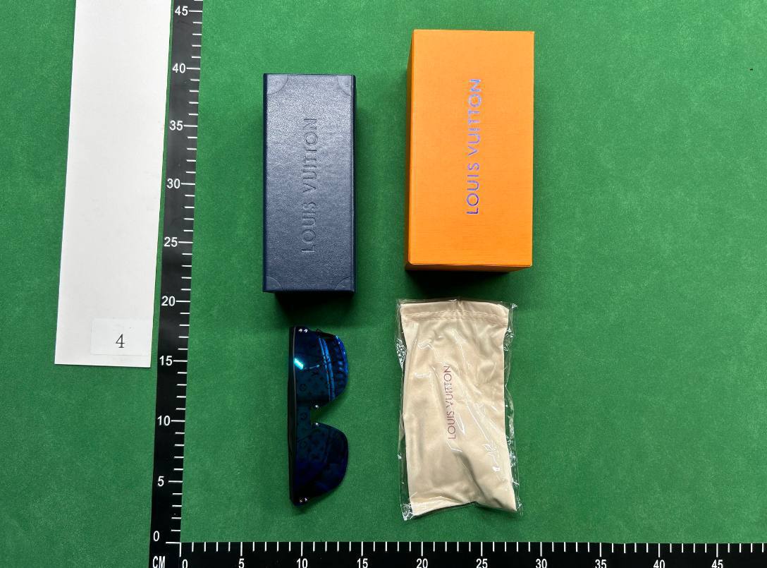 Louis Vuitton Monogram Shield Sunglasses [4 styles]