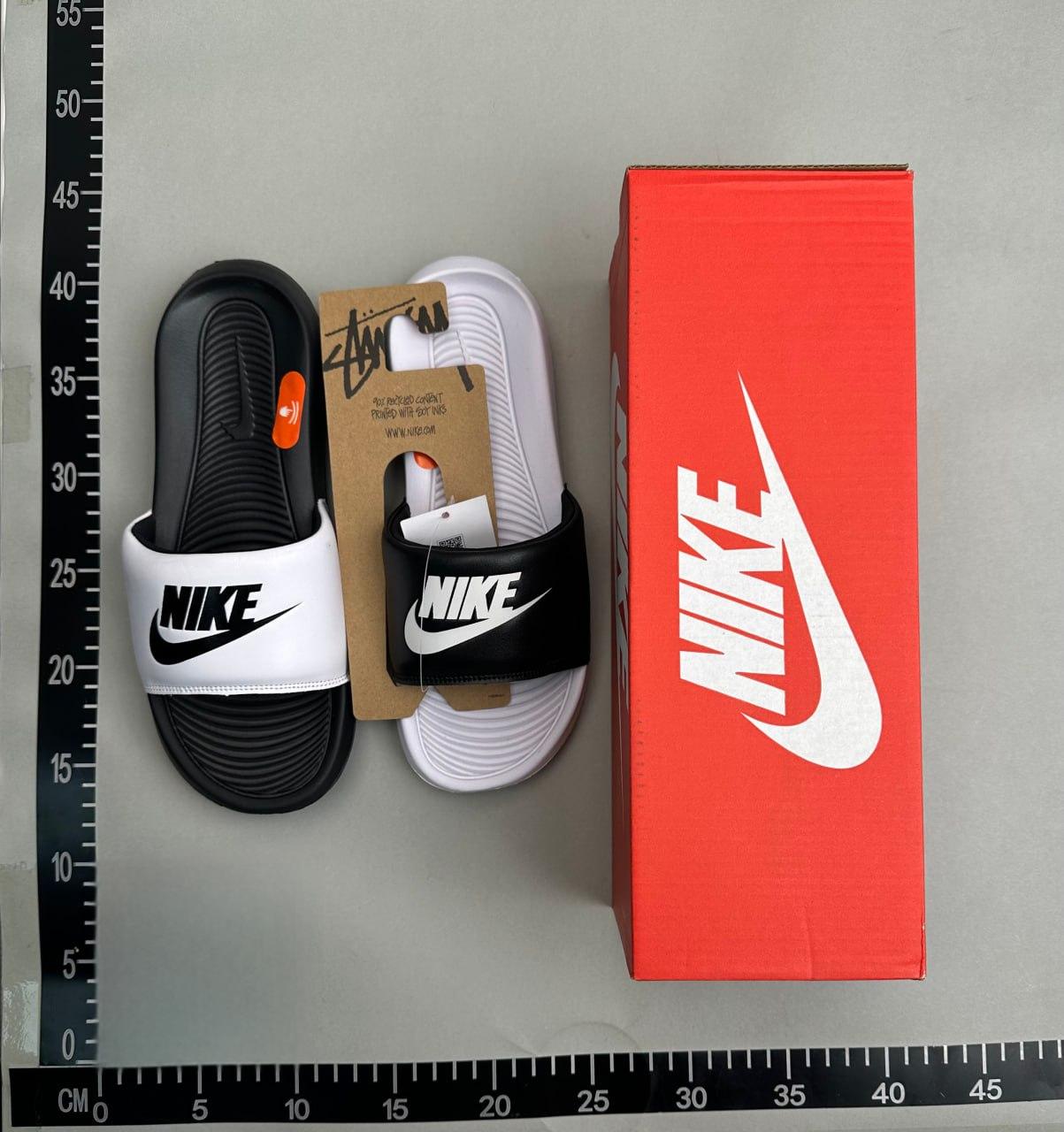 Nike Benassi JDI Slides [12 styles]