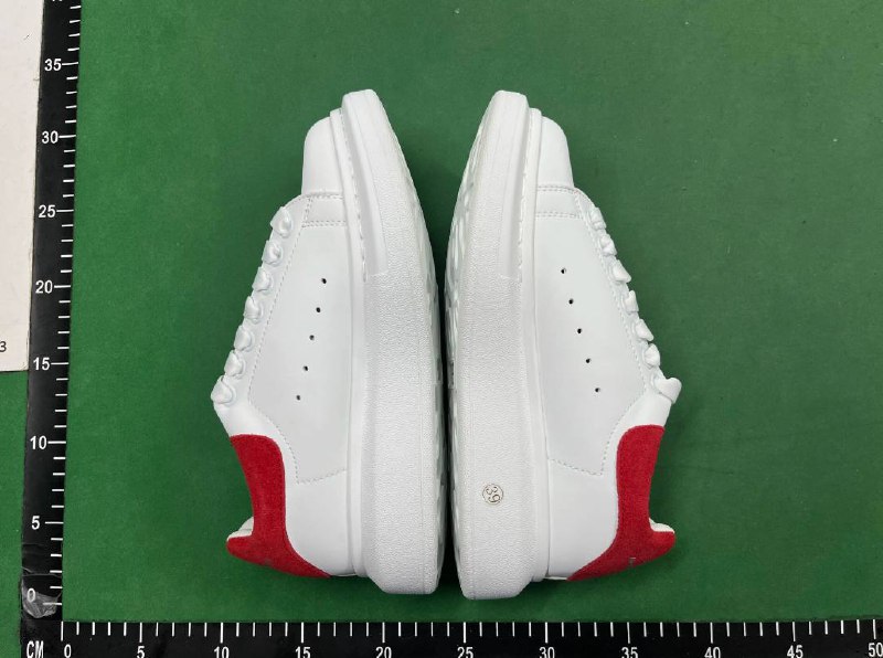 Alexander McQueen Oversized Sneakers [35 styles]