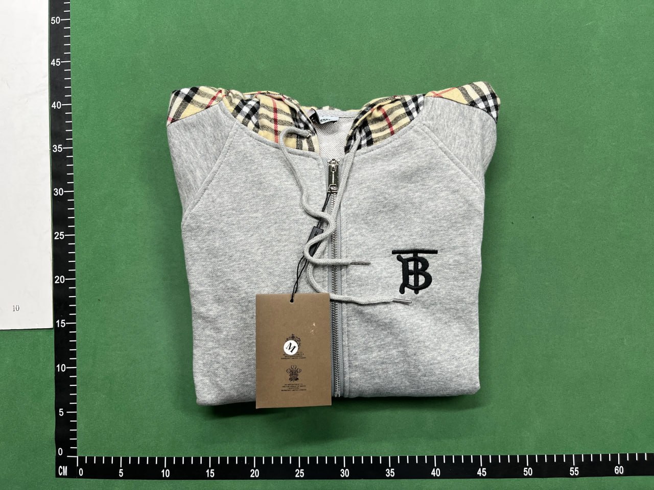 Burberry Check Hoodie/Sweater [37 styles]