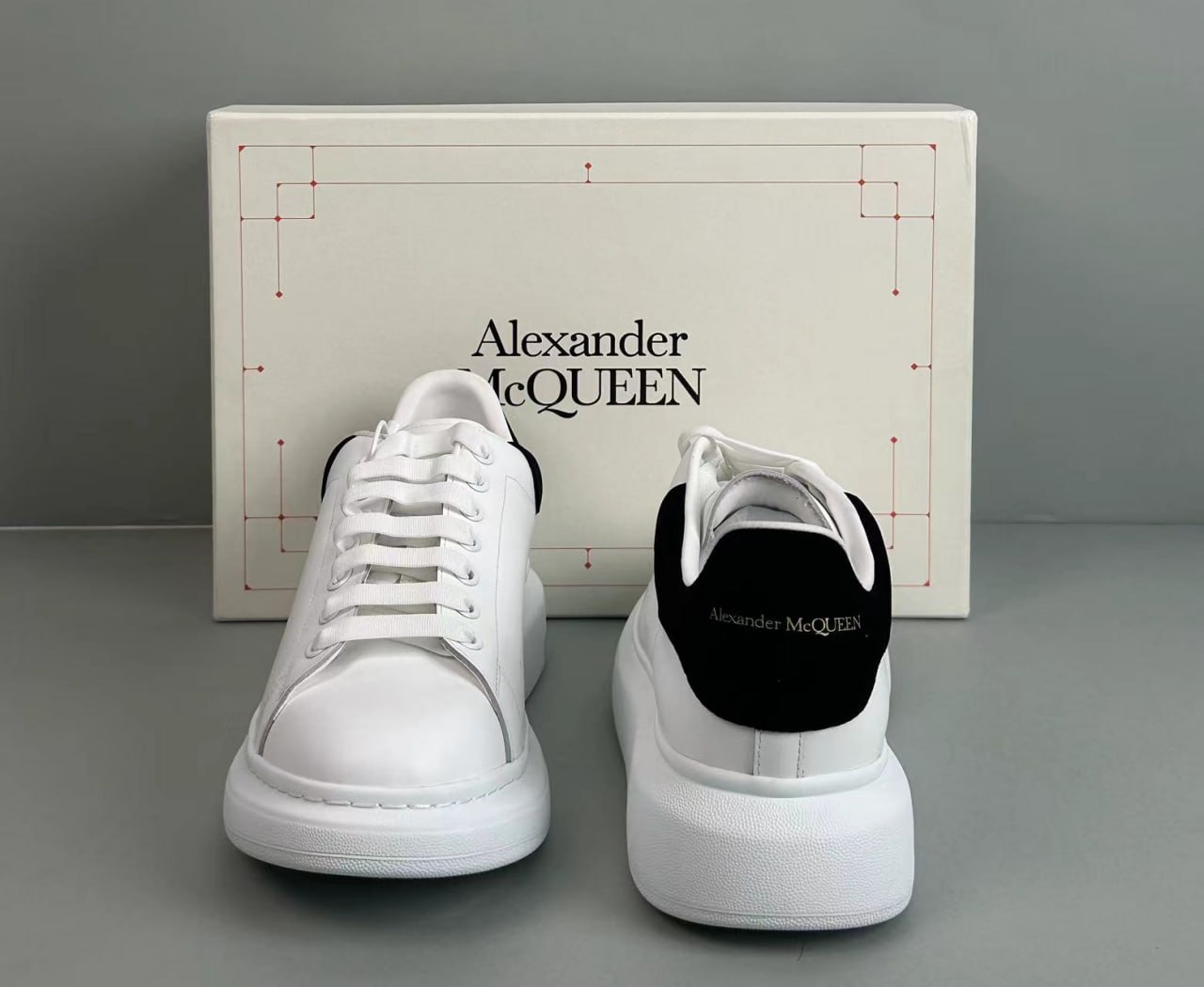 Alexander McQueen Oversized Sneakers [25 styles]
