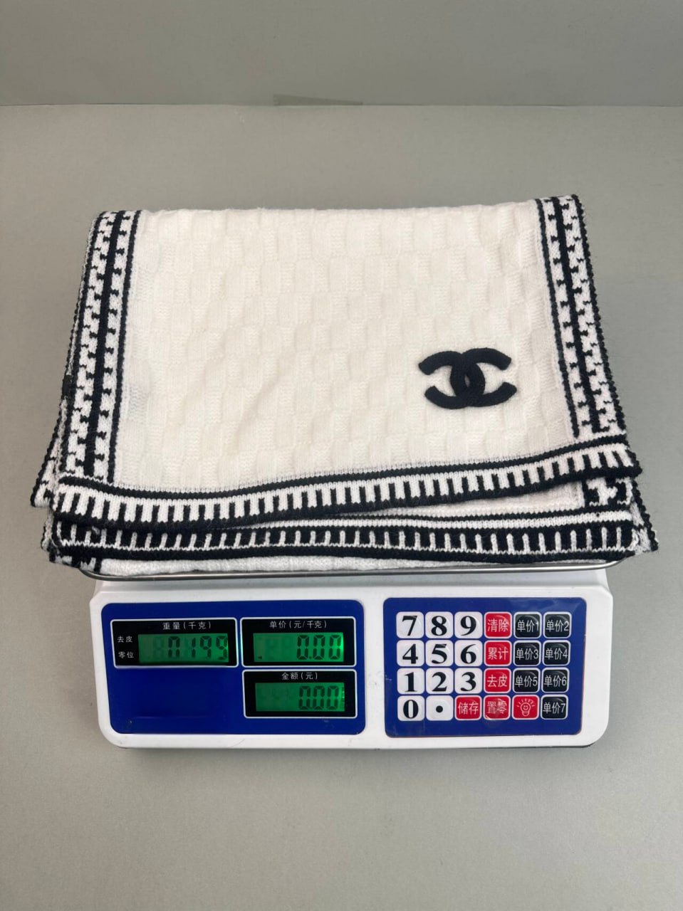 Chanel CC Logo Scarf [15 styles]