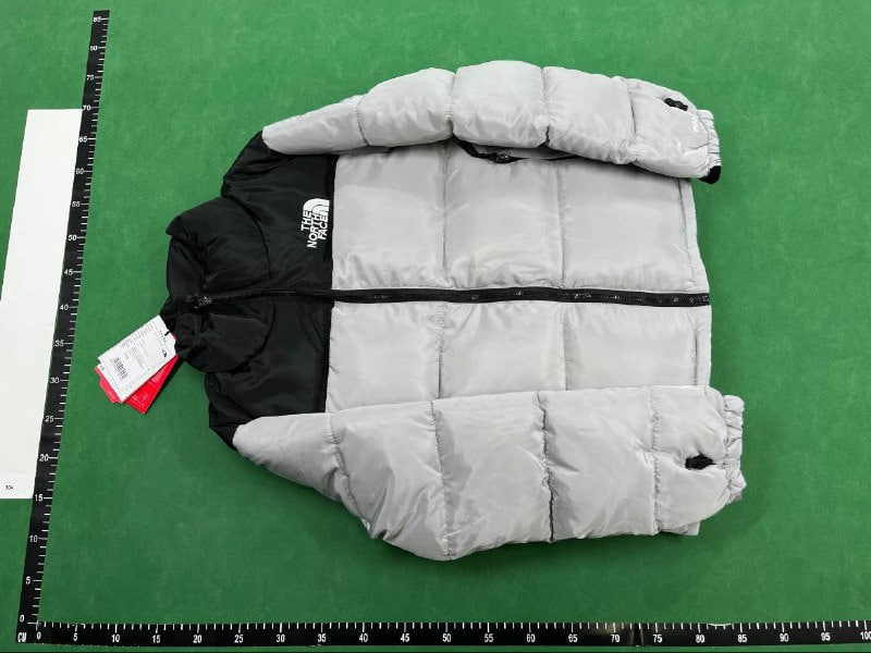 The North Face Nuptse Jacket [1 style]
