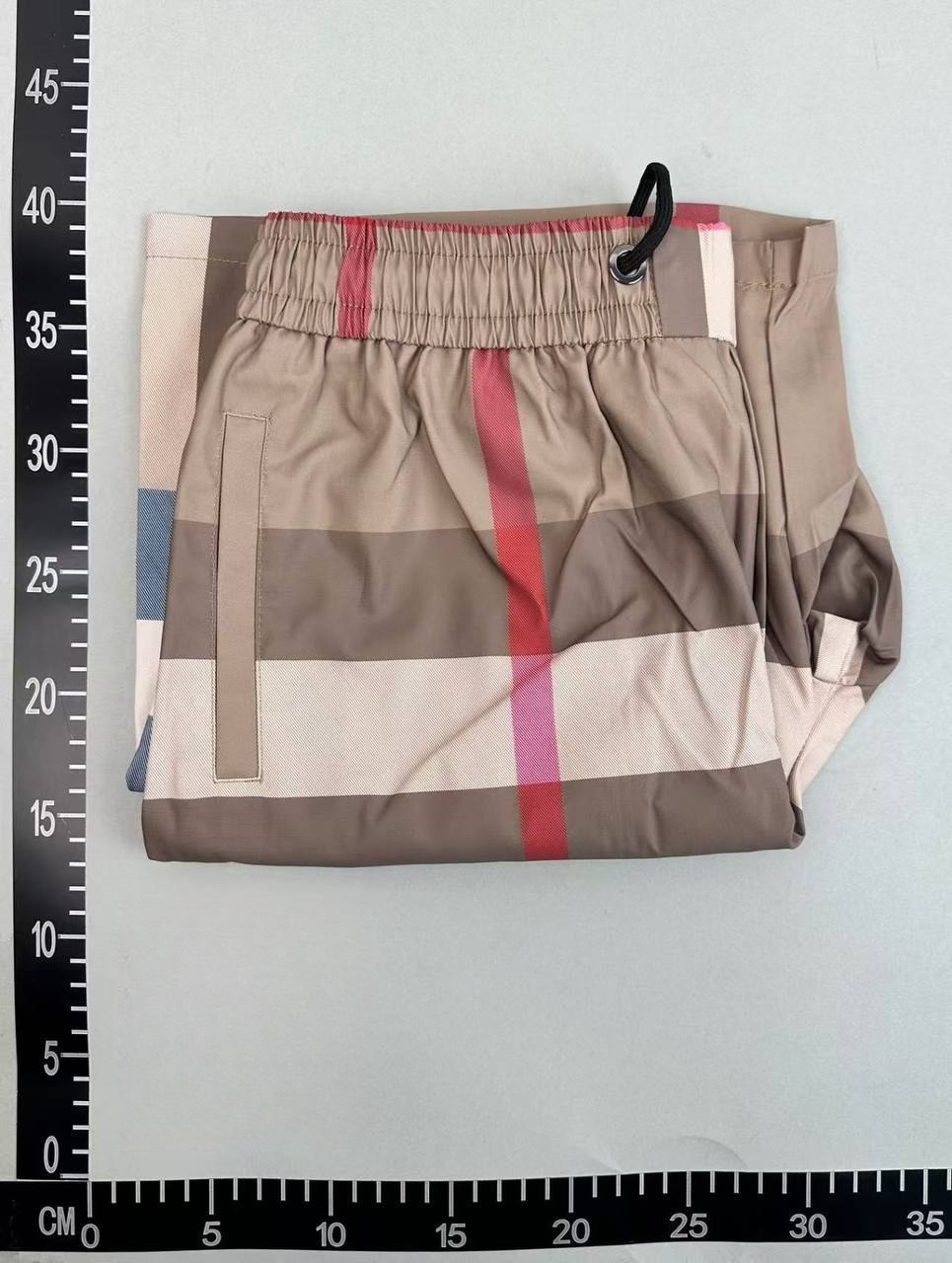 Burberry Check Print Shorts [5 styles]