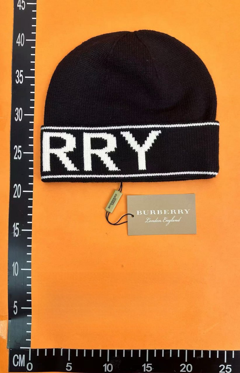 Burberry Logo Knit Beanie [5 styles]