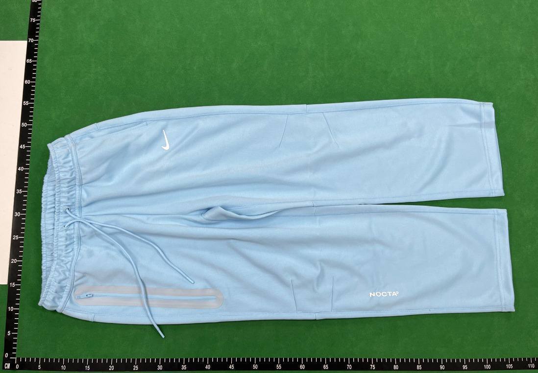 Nike Hoodies/Sweaters [39 styles]