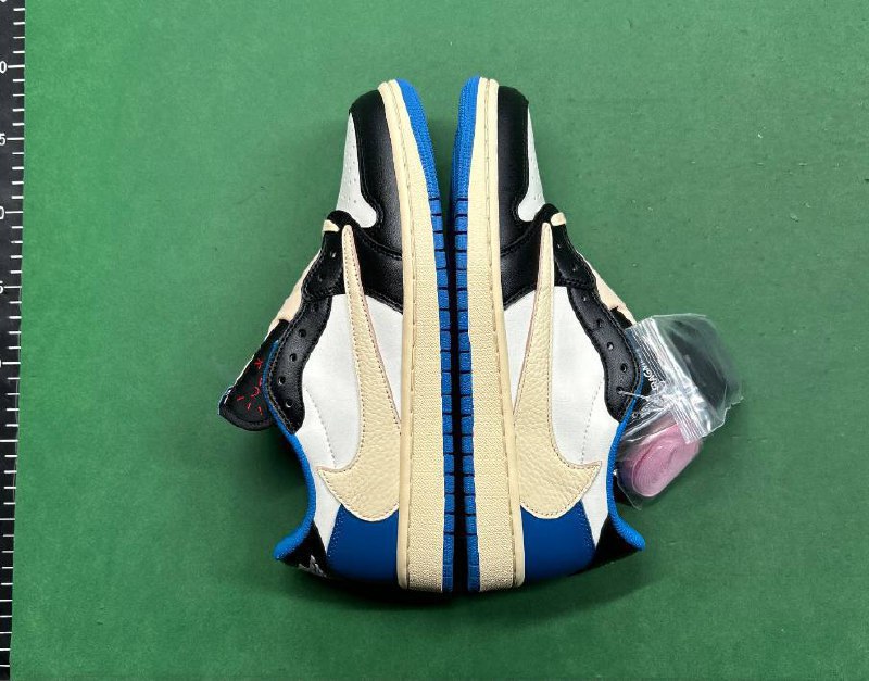 Nike Air Force 1 Sneakers [22 styles]