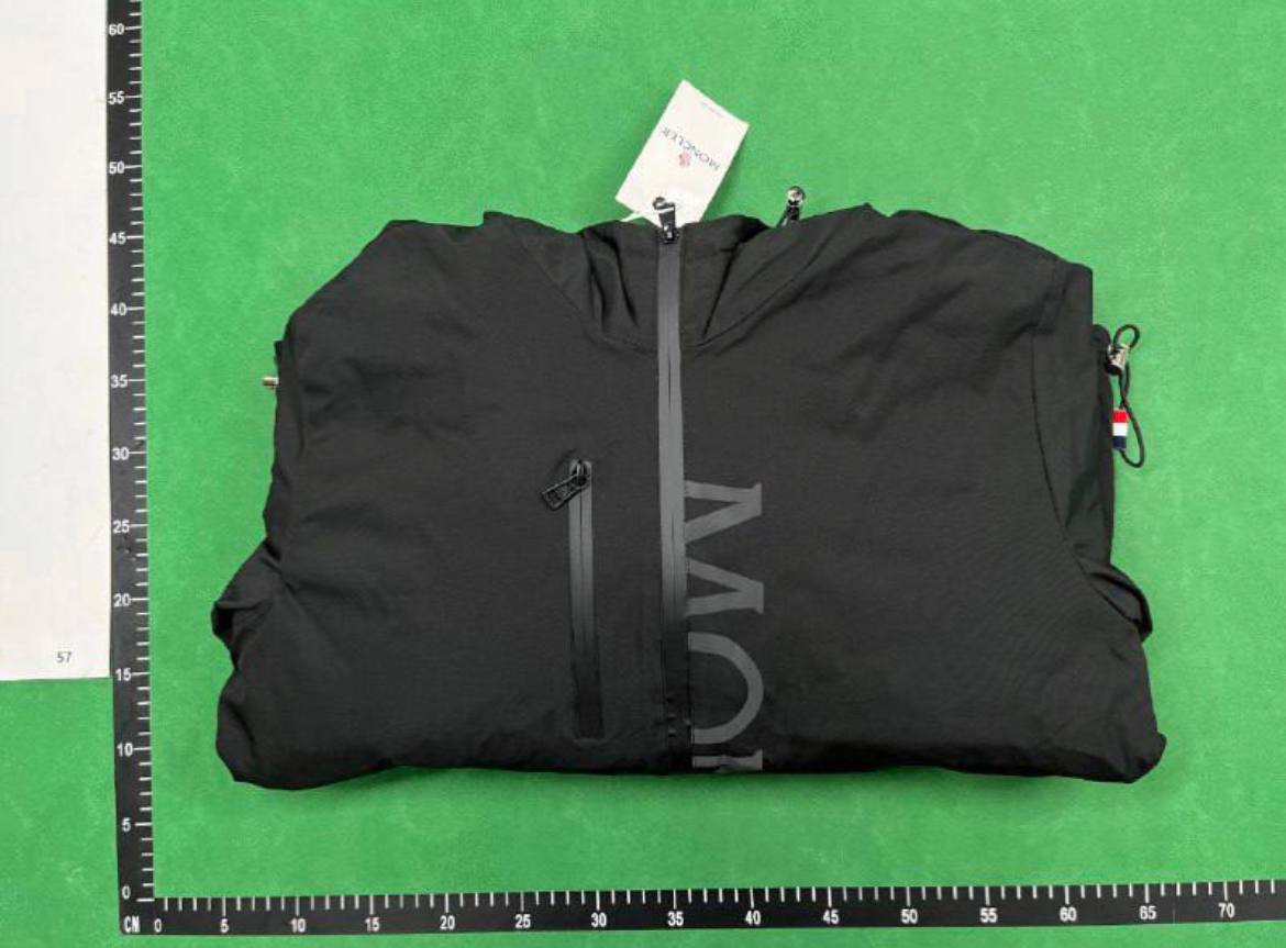 Moncler Hooded Jacket [40 styles]